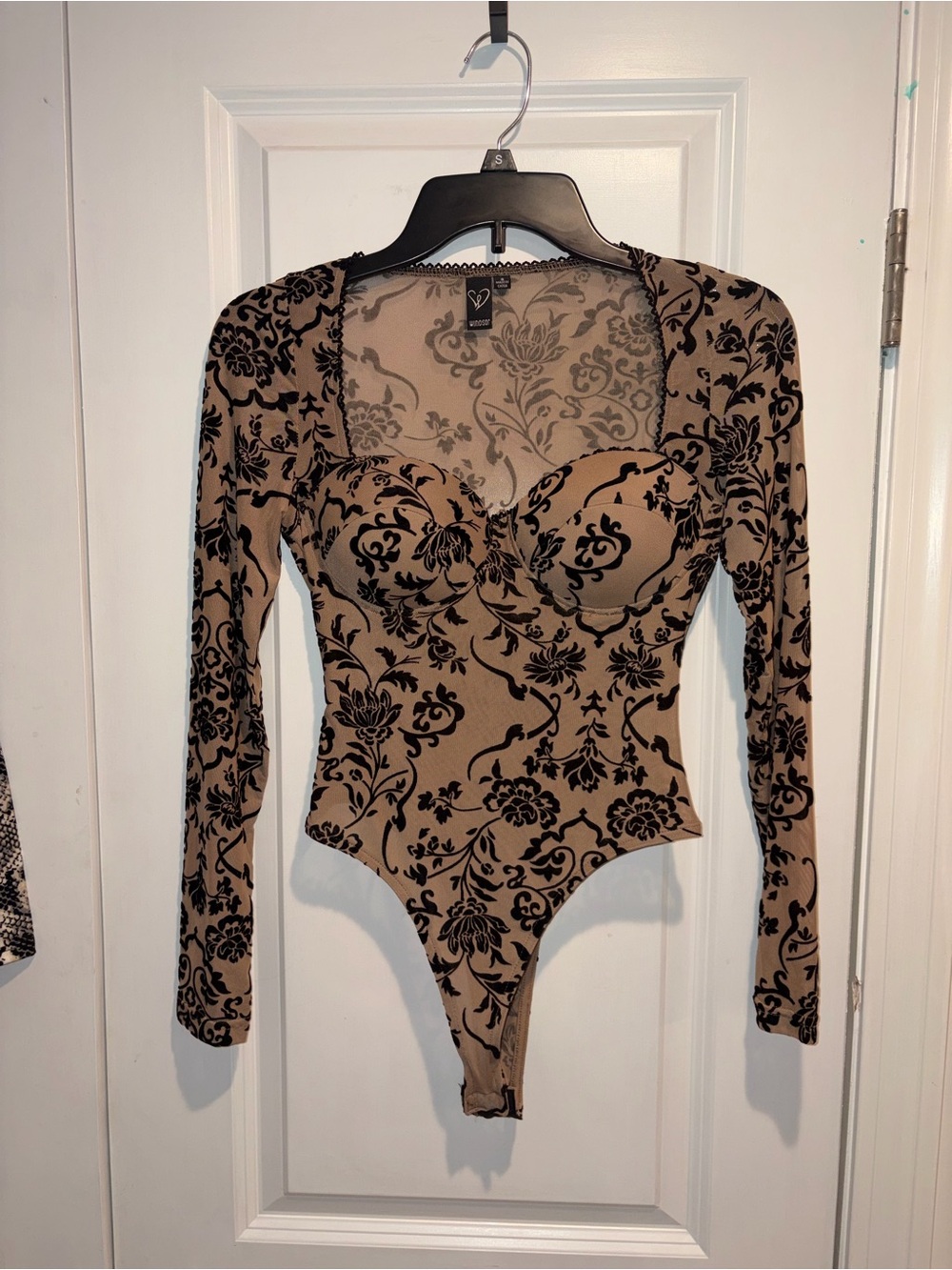 Vero Moda Tan and Black Floral Long-Sleeve Sweetheart Bodysuit
